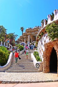 barselona-ispanya-park-guel2