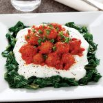 Pazı ve yoğurt soslu bulgur köftesi Tarifi