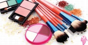 Doğru makyaj güzelliğinizi ortaya çıkarır
