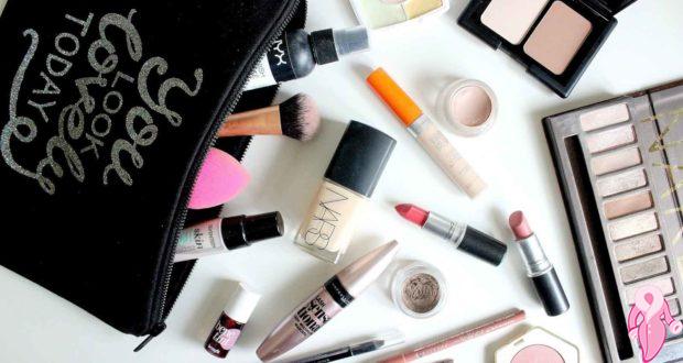 What a Woman Should Have in her Makeup Bag