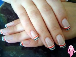 Kadınların Yeni Gözdesi Jel Tırnak Ojesi