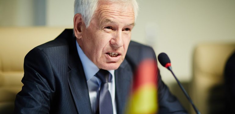 Dünyayı sarsan seks partisi skandalı giderek büyüyor!