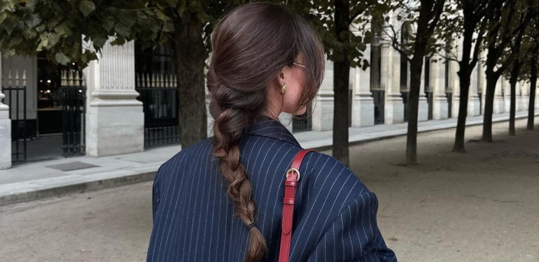 Bordo Rengi: Moda Dünyasının Yeni Favorisi!