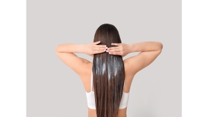 Hindistan Cevizi Yağı: Saç Bakımındaki Gücü ve Kullanım İpuçları