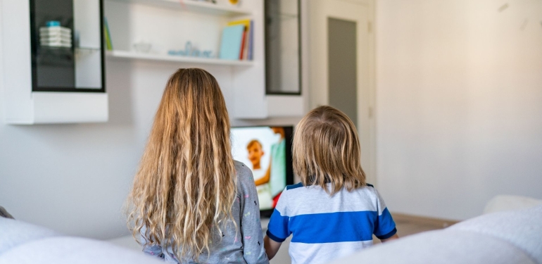 Çocuklarda Televizyon İzleme Süresi: Uzman Tavsiyeleri